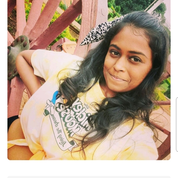 Imported Disney 🔥 Tshirt - Picture 4 of 8